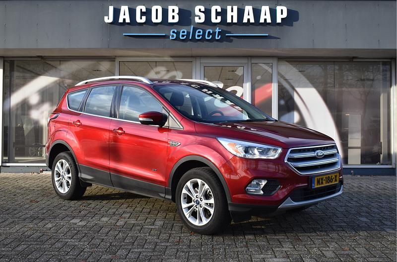Occasion Ford Kuga Titanium 184 PK (135 kW) 2017 Rood SUV