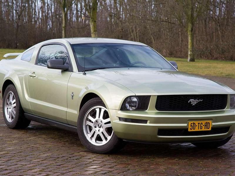 Groen Gebruikt 2005 Ford Mustang Coupé | € 10.500 (Duur) - Afbeelding 1/4