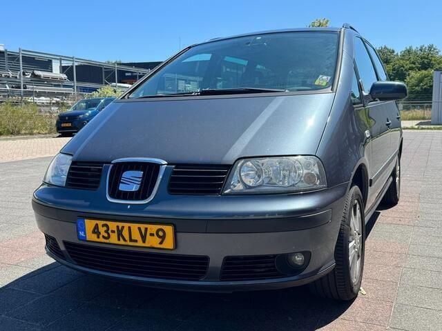 Grijs Gebruikt 2010 Seat Alhambra Stylance MPV | € 3.250 (Eerlijke prijs) - Afbeelding 1/4