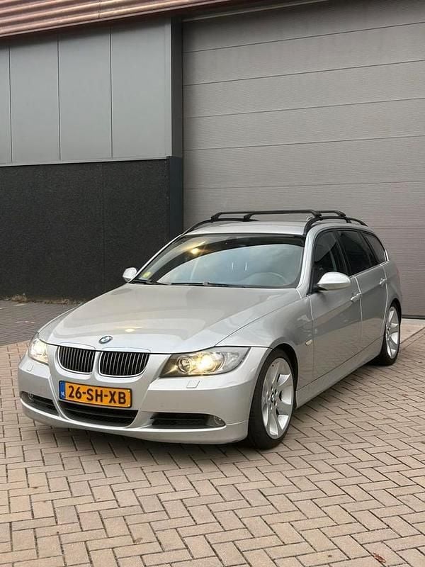 Gebruikt 2006 BMW 325 Stationwagen | € 4.250 (Eerlijke prijs) - Afbeelding 1/4