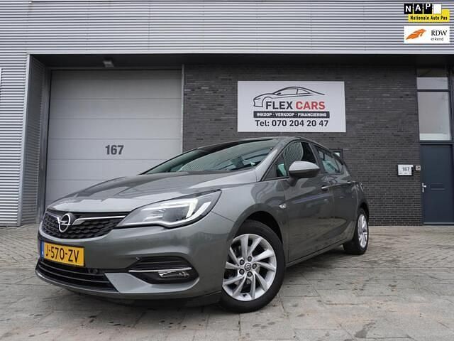 Grijs (metallic) Occasion 2020 Opel Astra Edition Hatchback | € 12.299 (Eerlijke prijs) - Afbeelding 1/4