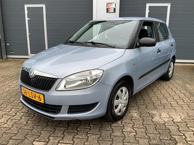 Blauw Gebruikt 2010 Skoda Fabia Hatchback | € 2.650 (Goede deal) - Afbeelding 1/4