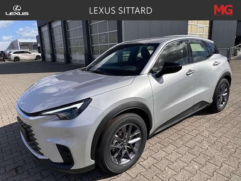 Nieuw 2025 Lexus LBX SUV | € 39.900 (Eerlijke prijs) - Afbeelding 1/4
