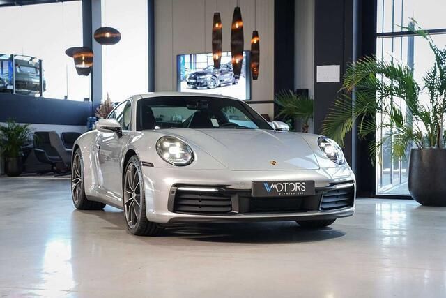 Occasion Porsche 992 2022 Zilver Coupé