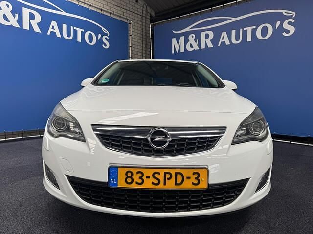 Occasion Opel Astra Cosmo 140 PK (102 kW) 2011 Wit Hatchback