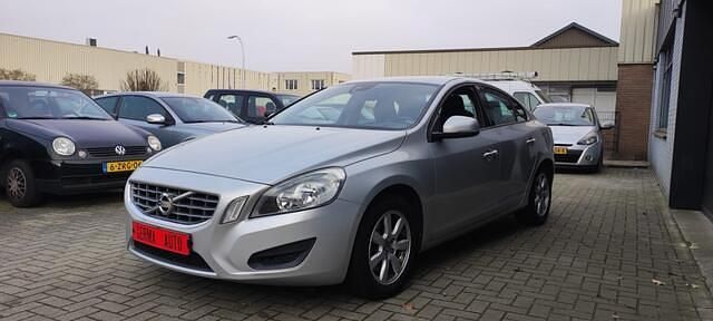 Occasion Volvo S60 Kinetic 180 PK (132 kW) 2011 Grijs (metallic) Sedan