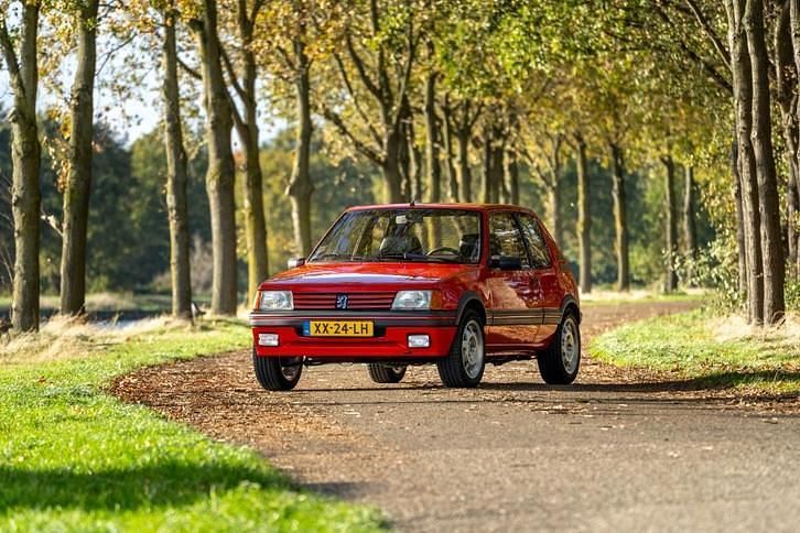 Gebruikt 1990 Peugeot 205 GTi | € 26.500 - Afbeelding 1/4