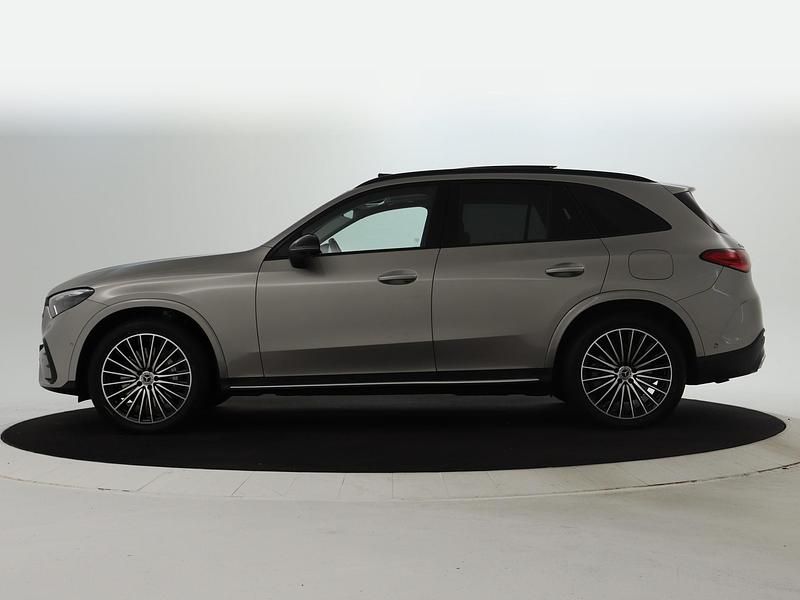 Occasion Mercedes GLC300 AMG line 313 PK (230 kW) 2024 Zilver SUV