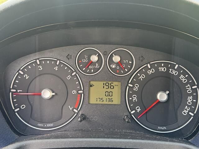 Occasion Ford Fiesta Futura 101 PK (74 kW) 2006 Blauw Hatchback