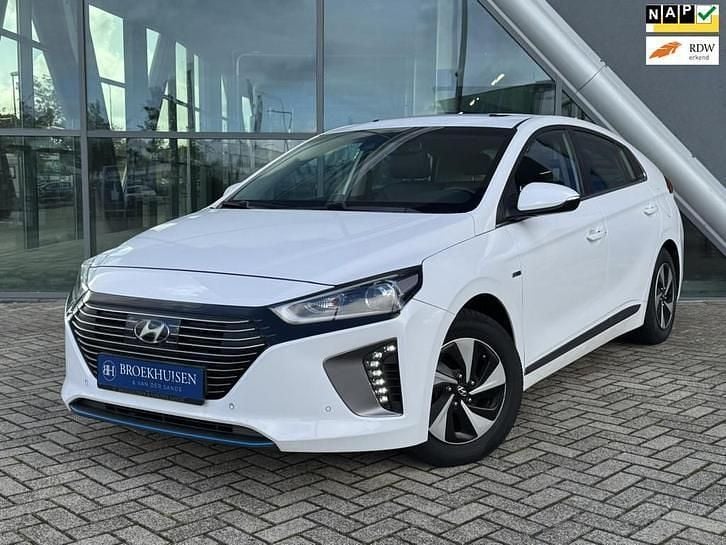 Gebruikt 2016 Hyundai Ioniq Edition Hatchback | € 13.750 (Duur) - Afbeelding 1/1