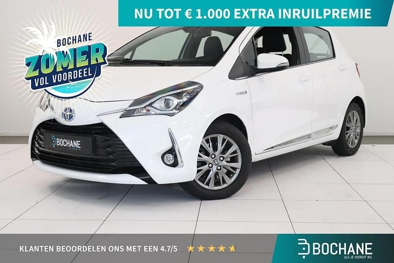 Wit Gebruikt 2019 Toyota Yaris Hybrid Executive Hatchback | € 17.535 (Goede deal) - Afbeelding 1/4