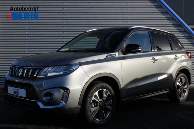 Grijs Gebruikt 2023 Suzuki Vitara Style SUV | € 24.445 (Eerlijke prijs) - Afbeelding 1/4