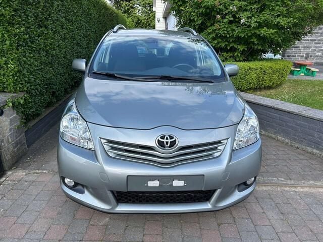 Grijs Gebruikt 2013 Toyota Verso Comfort MPV | € 10.500 (Super prijs) - Afbeelding 1/4