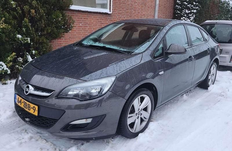 Occasion Opel Astra Selection 140 PK (102 kW) 2012 Sedan