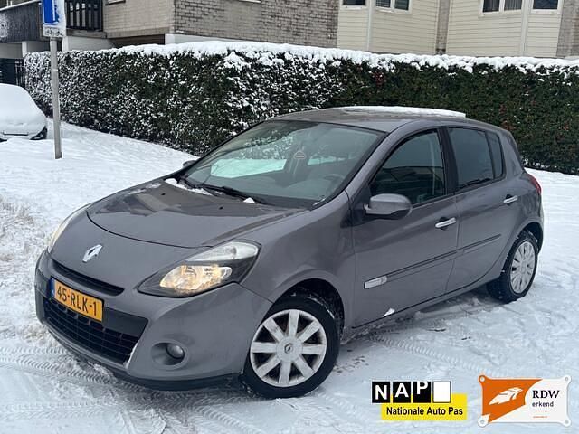 Grijs Occasion 2011 Renault Clio II Hatchback | € 2.700 (Eerlijke prijs) - Afbeelding 1/4