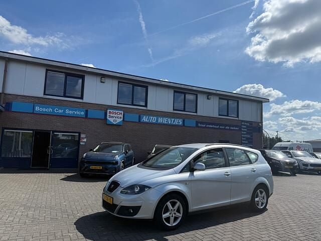 Grijs Gebruikt 2010 Seat Altea XL Ecomotive MPV | € 2.750 (Goede deal) - Afbeelding 1/4