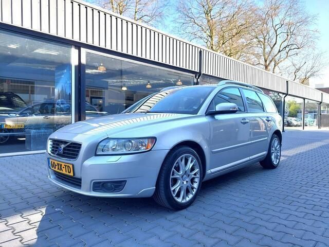 Grijs Gebruikt 2007 Volvo V50 Stationwagen | € 4.999 (Duur) - Afbeelding 1/4