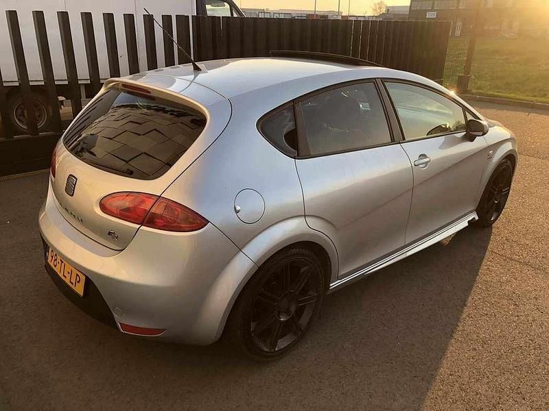 Occasion 2006 Seat Leon FR MPV | € 3.950 (Iets duurder) - Afbeelding 1/4