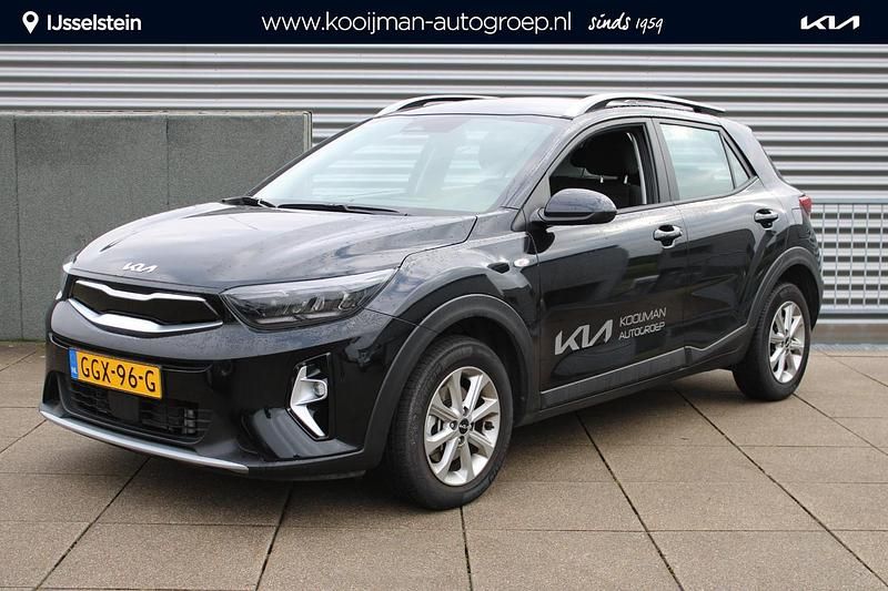 Occasion Kia Stonic 101 PK (74 kW) 2024 Zwart SUV