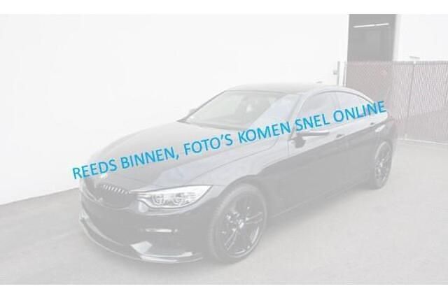 Zwart (metallic) Occasion 2015 BMW 420 Executive Coupé | € 15.950 (Eerlijke prijs) - Afbeelding 1/1