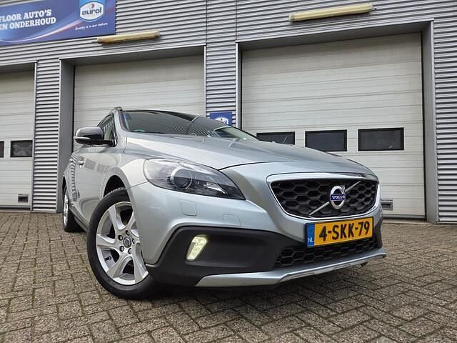 Occasion Volvo V40 Summum 179 PK (131 kW) 2013 Grijs (metallic) Hatchback