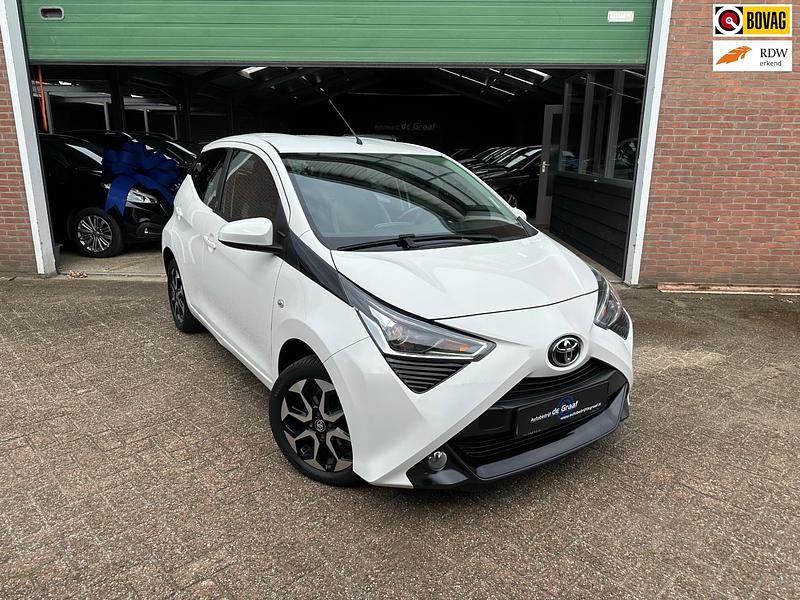 Occasion Toyota Aygo X-play 72 PK (52 kW) 2021 Wit Hatchback