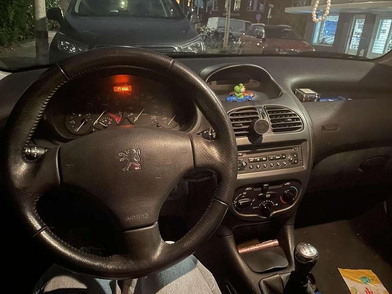 Occasion Peugeot 206 Premium 75 PK (55 kW) 2003 Groen Hatchback