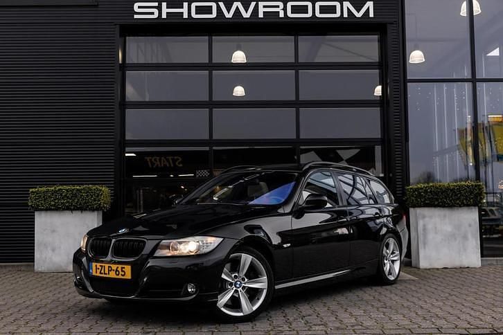 Occasion BMW 330 Basis 272 PK (200 kW) 2008 Zwart Stationwagen