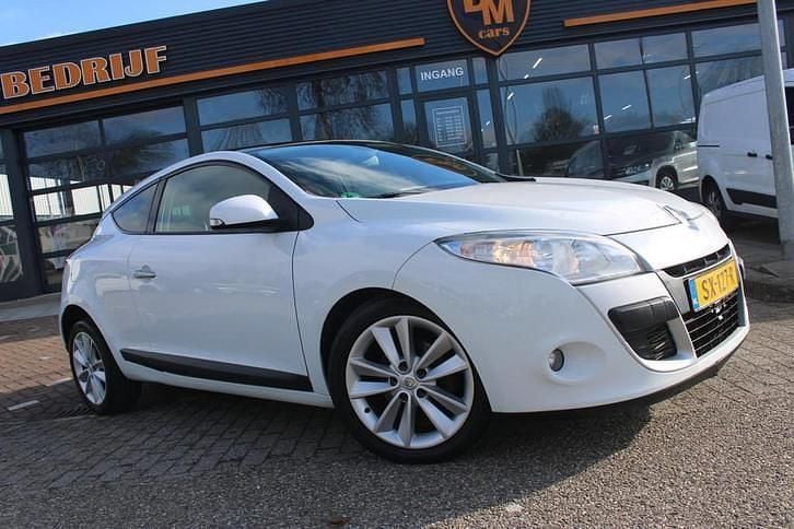 Occasion Renault Mégane GT Line GT-Line 131 PK (96 kW) 2010 Wit Coupé