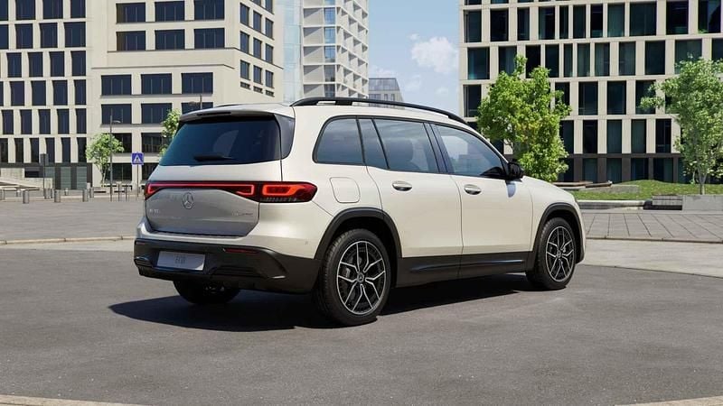 Occasion Mercedes EQB300 AMG line 11 kW (15 PK) 2025 Wit SUV