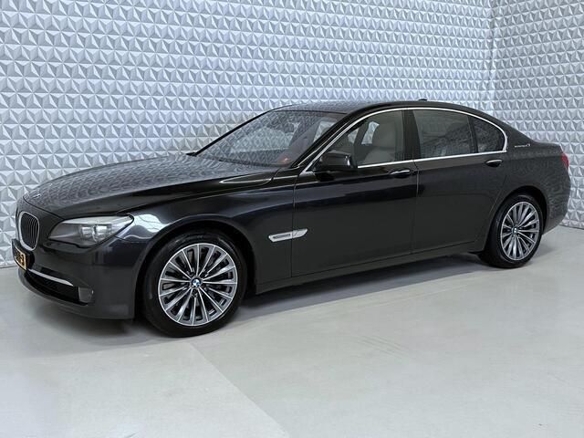 Occasion BMW 750 449 PK (330 kW) 2012 Grijs Sedan