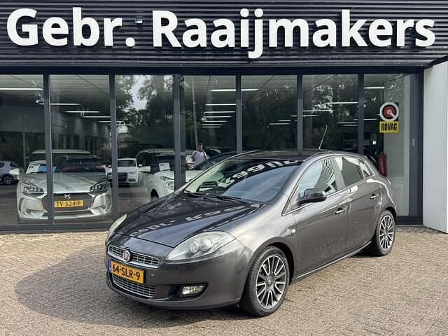 Grijs Gebruikt 2011 Fiat Bravo Sport Hatchback | € 2.450 (Super prijs) - Afbeelding 1/4