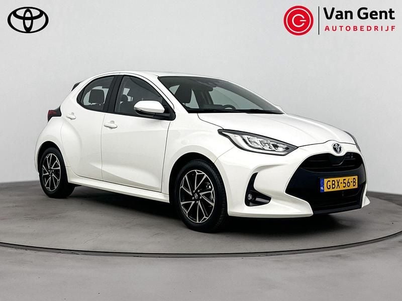 Wit Gebruikt 2024 Toyota Yaris Hybrid Hatchback | € 23.999 (Eerlijke prijs) - Afbeelding 1/4