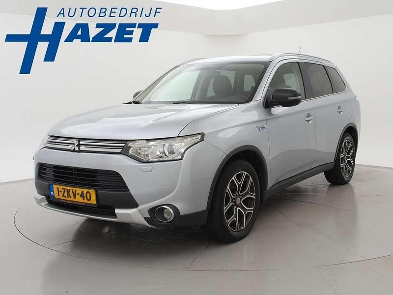 Grijs Gebruikt 2015 Mitsubishi Outlander P-HEV Instyle SUV | € 8.900 (Eerlijke prijs) - Afbeelding 1/4