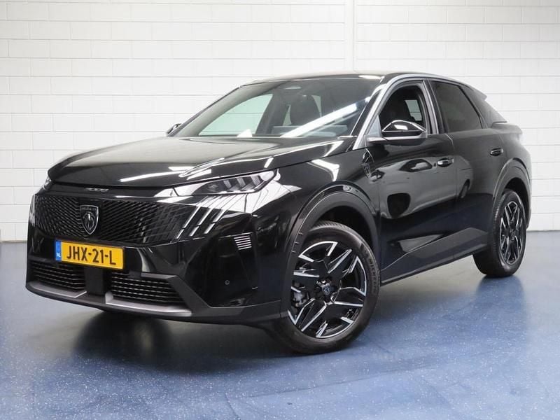 Zwart Gebruikt 2025 Peugeot e-3008 GT SUV | € 39.980 - Afbeelding 1/4