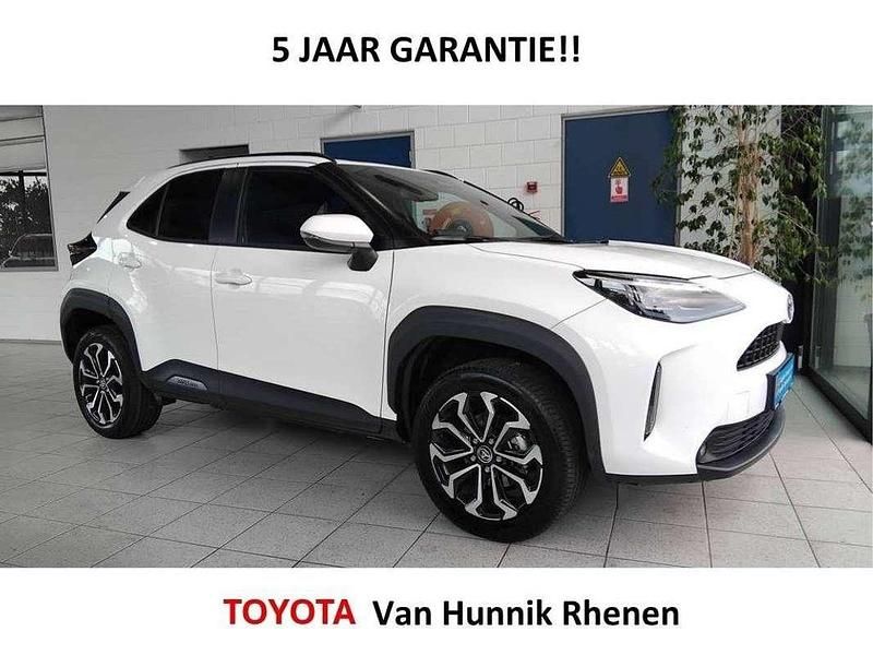Wit Gebruikt 2024 Toyota Yaris Cross SUV | € 28.999 (Eerlijke prijs) - Afbeelding 1/4