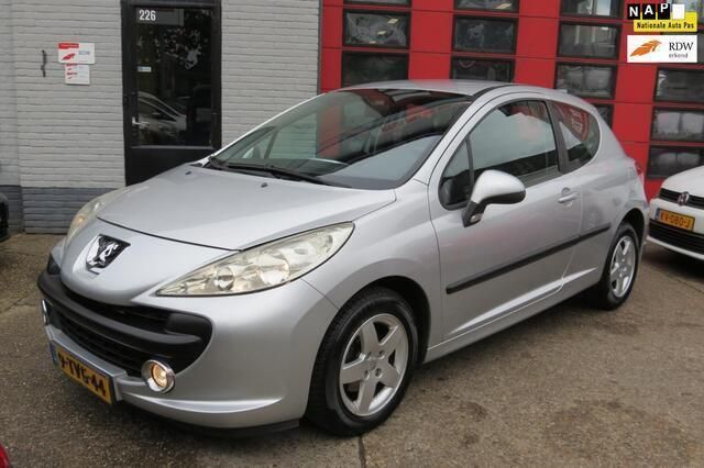 Grijs Gebruikt 2009 Peugeot 207 Hatchback | € 1.750 (Goede deal) - Afbeelding 1/4