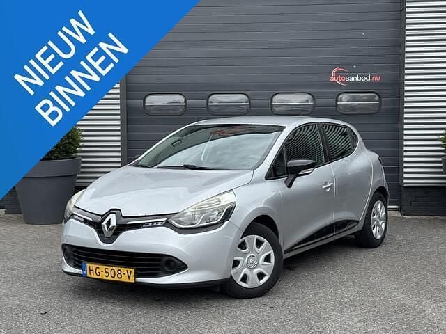Grijs Gebruikt 2015 Renault Clio IV Expression Hatchback | € 3.990 (Eerlijke prijs) - Afbeelding 1/4