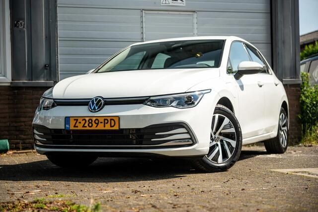 Wit Gebruikt 2021 VW Golf VIII Style Hatchback | € 24.895 (Eerlijke prijs) - Afbeelding 1/4