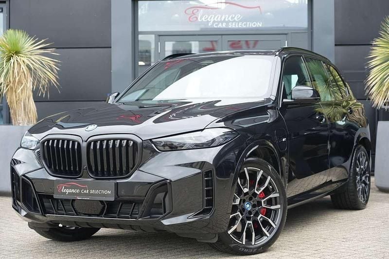 Zwart, metallic lak Gebruikt 2025 BMW X5 M Sport SUV | € 107.950 (Eerlijke prijs) - Afbeelding 1/4