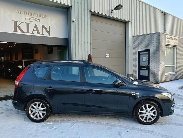 Occasion Hyundai i30 Dynamiq 109 PK (80 kW) 2010 Zwart Stationwagen