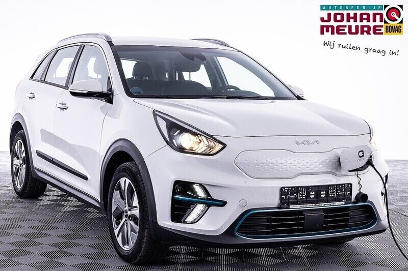 Wit Gebruikt 2022 Kia e-Niro 3 SUV | € 23.490 - Afbeelding 1/4