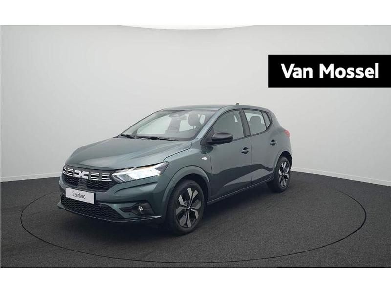 Groen, metallic lak Gebruikt 2024 Dacia Sandero Journey Hatchback | € 18.430 (Eerlijke prijs) - Afbeelding 1/4