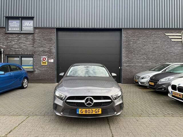 Occasion Mercedes A180 Business 136 PK (100 kW) 2019 Grijs Hatchback