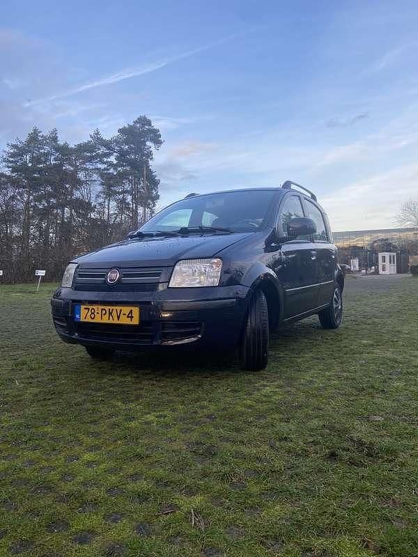 Blauw Occasion 2011 Fiat Panda MPV | € 1.499 (Goede deal) - Afbeelding 1/4