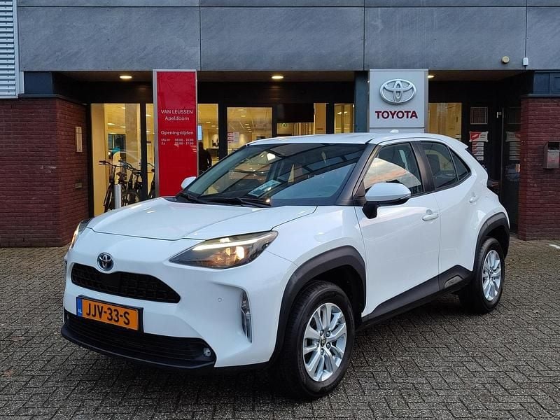 Wit Gebruikt 2022 Toyota Yaris Cross Business Edition SUV | € 22.900 (Goede deal) - Afbeelding 1/4