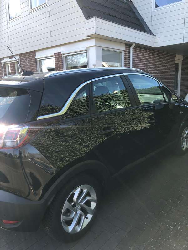 Zwart Gebruikt 2019 Opel Crossland X Innovation SUV | € 13.500 (Goede deal) - Afbeelding 1/3