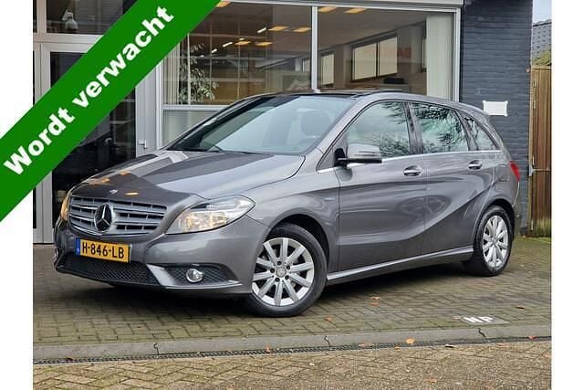 Grijs Gebruikt 2012 Mercedes B200 Ambition MPV | € 12.295 (Eerlijke prijs) - Afbeelding 1/4
