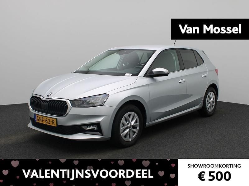 Grijs Occasion 2024 Skoda Fabia Business Line Hatchback | € 22.900 (Eerlijke prijs) - Afbeelding 1/4