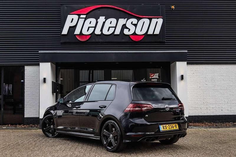 Occasion VW Golf VII R 301 PK (221 kW) 2015 Zwart Hatchback